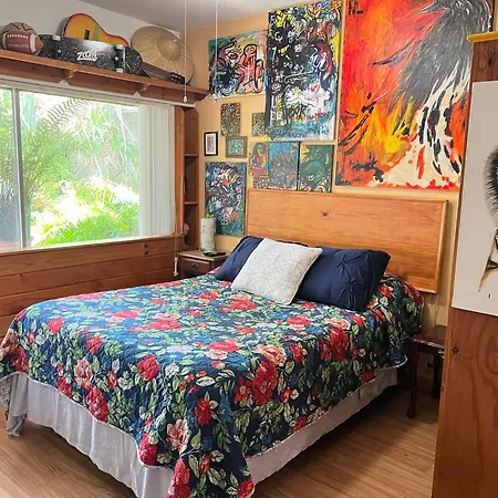 Miami Bungalow Oasis Near Everglades & The Keys
